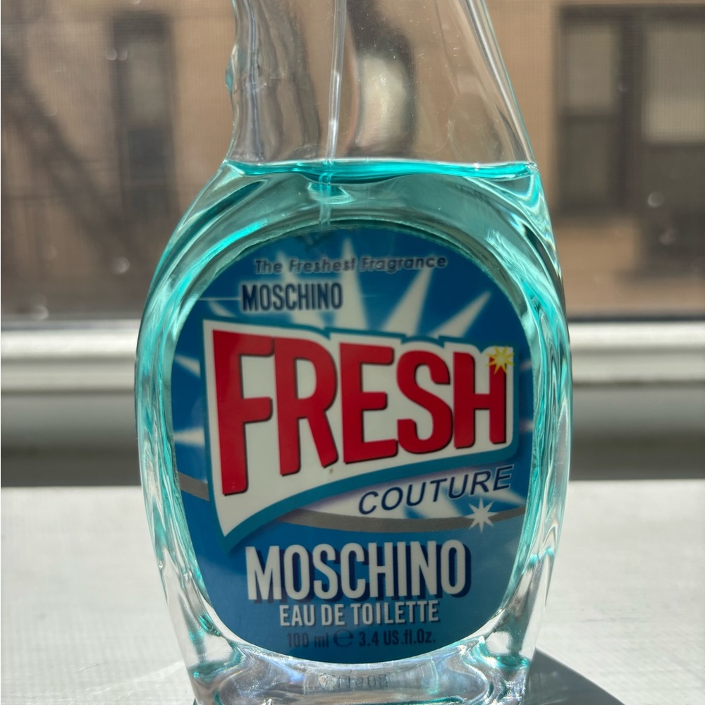 Moschino Fresh Couture Blue and Red Eau de Toilette - Picture 3 of 4